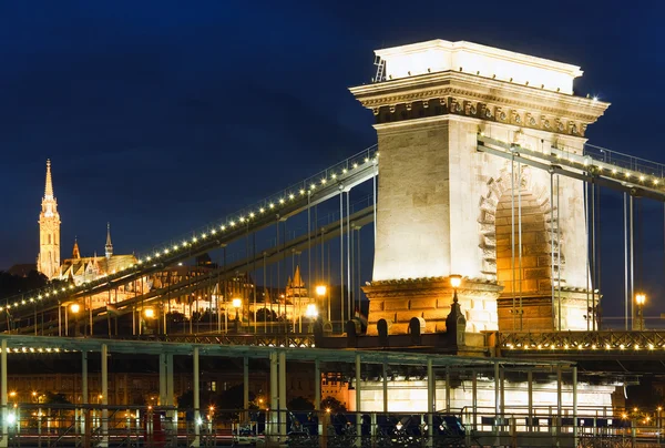 Будапешт Ланцюгового моста нічний погляд — стокове фото