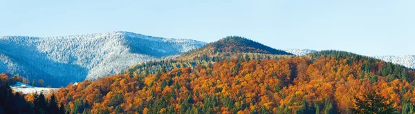 Outono floresta montanhosa panorama — Fotografia de Stock