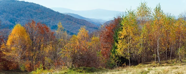 Outono panorama da montanha — Fotografia de Stock