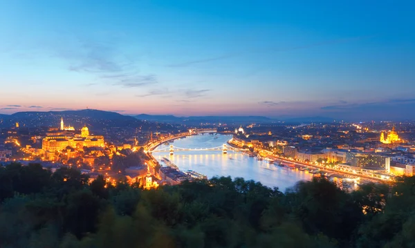 Budapeşte gece görünümü — Stok fotoğraf