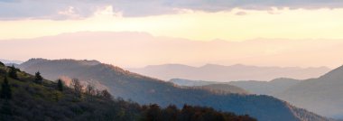 sonbahar akşam Dağı Yaylası panorama.