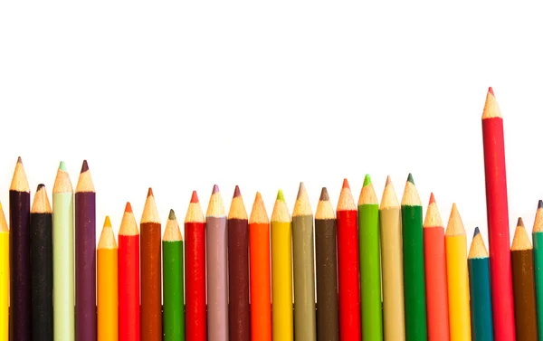 堆叠孤立的颜色铅笔 — 图库照片