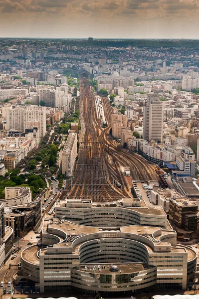 Bovenaanzicht van het station montparnasse, Parijs — Stockfoto