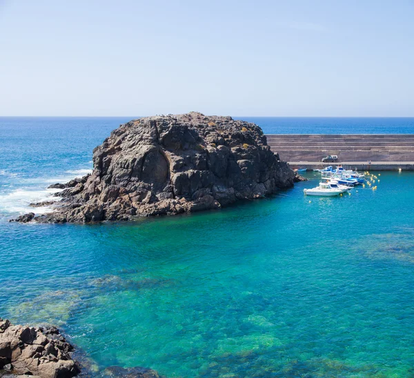 Fuerteventura, Canarische eilanden, westkust, jachthaven van el cotillo — Stockfoto