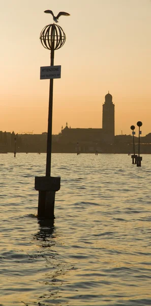 Venetië; uitzicht vanaf de lagune richting Fondamente Nove — Stockfoto