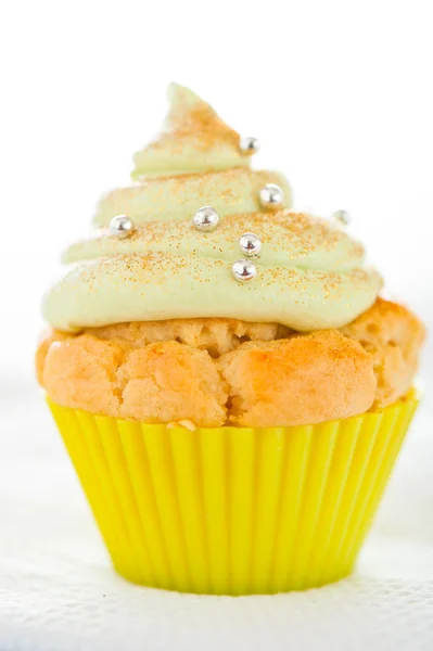 Christmas tree cupcake with gold powder and decoration — Stock Photo, Image