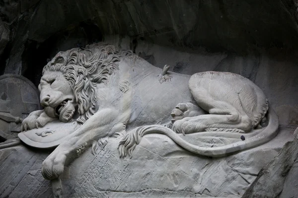 卢塞恩，瑞士的狮子 — 图库照片