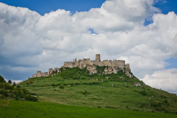 Замок hrad Spissky в Словаччині — стокове фото