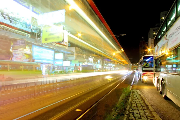밤에 도시의 교통 — 스톡 사진