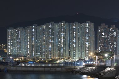 hong kong apartman blokları, gece, paketlenmiş conditio gösterilen