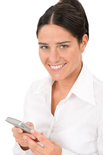 Glimlachende zakenvrouw aantrekkelijk houden telefoon — Stockfoto