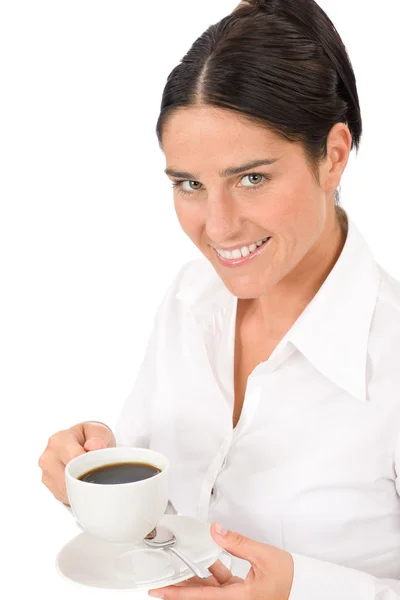 Glimlachende zakenvrouw aantrekkelijk houden koffie beker — Stockfoto