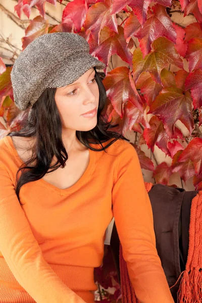 Autumn fashion portrait young woman relax bench — Stock Photo, Image