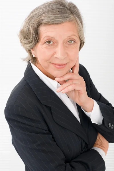 Старша бізнес-леді професійний портрет розумний — стокове фото