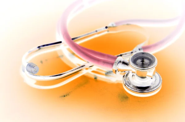 Isolated stethoscope waiting for patients to inspect — Stock Photo, Image