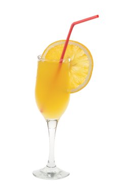 bir bardak portakal suyu izole