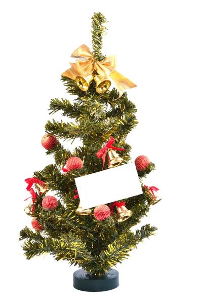 Kerstboom met witte kaart geïsoleerd — Stockfoto