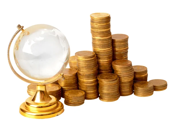 Arany érmék és kristály gömb — Stock Fotó