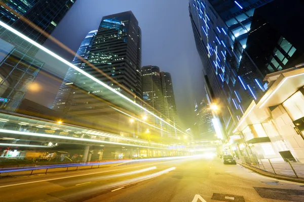 Verkehr in Hongkong in der Nacht — Stockfoto