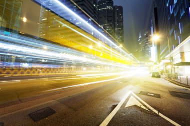 Hong Kong 'da gece trafiği