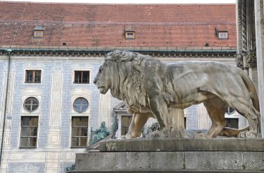 Bavarian lion clipart
