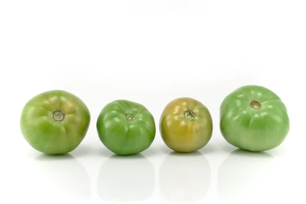 Čtyři zelená rajčata — Stock fotografie