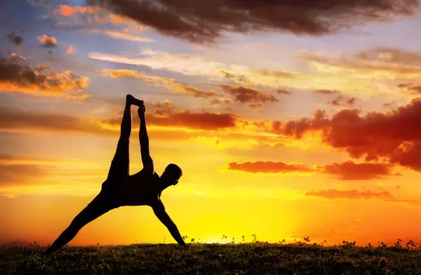 Silhouette Yoga Vasisthasana Plank posa — Foto Stock