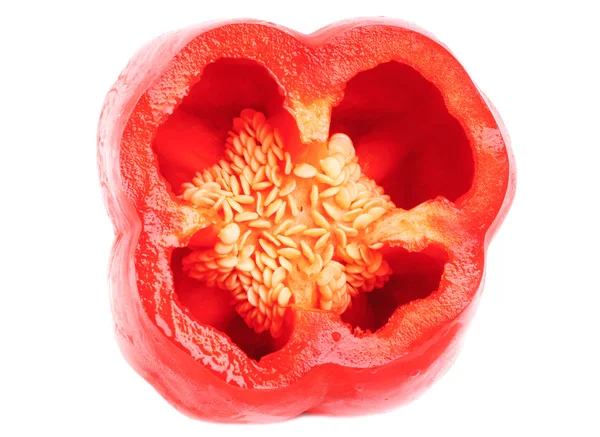 Rote Paprika (Paprika) in Scheiben geschnitten isoliert auf weißem Hintergrund — Stockfoto