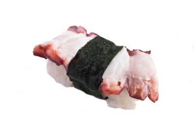 beyaz zemin üzerinde bir taze sushi