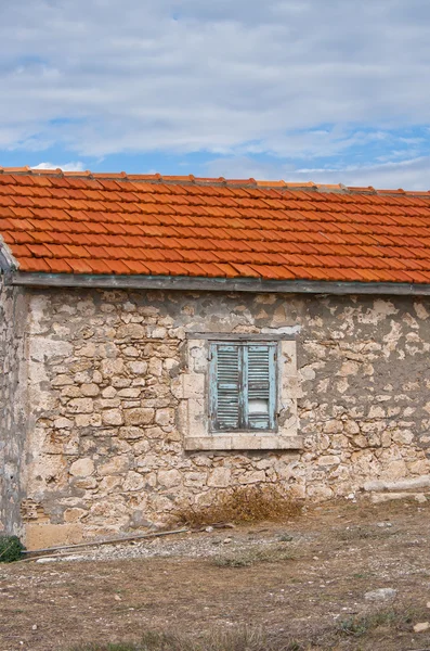 Casa velha pequena — Fotografia de Stock
