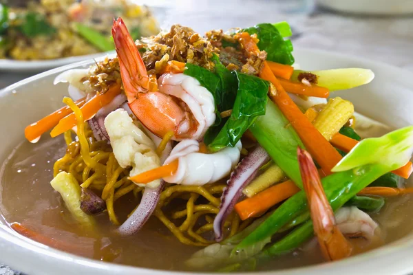 Yellow noodle seafood — Stock Photo, Image