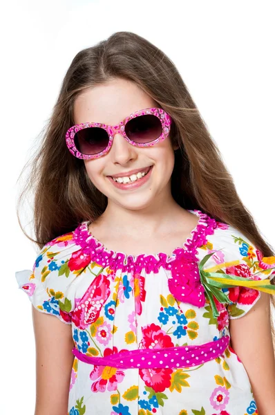 Ragazza carina con occhiali da sole rosa — Foto Stock