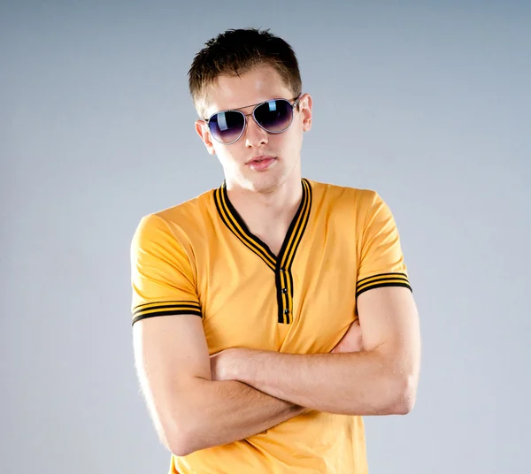Fashion man in sunglasses — Stock Photo, Image