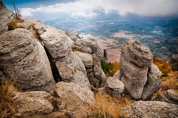 Kayaların güzel manzarası — Stok fotoğraf