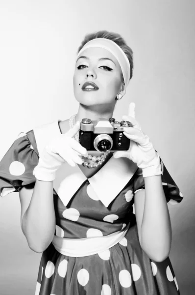 Lady with a camera — Stock Photo, Image