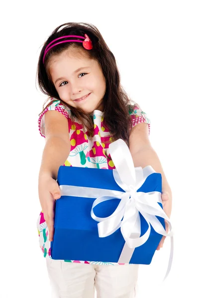 Petite fille avec des cadeaux — Photo
