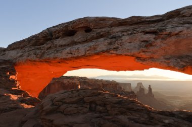 mesa arch güneş doğarken