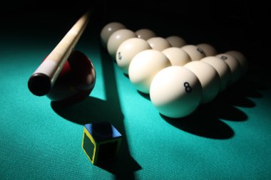 Bilardo donanımları.