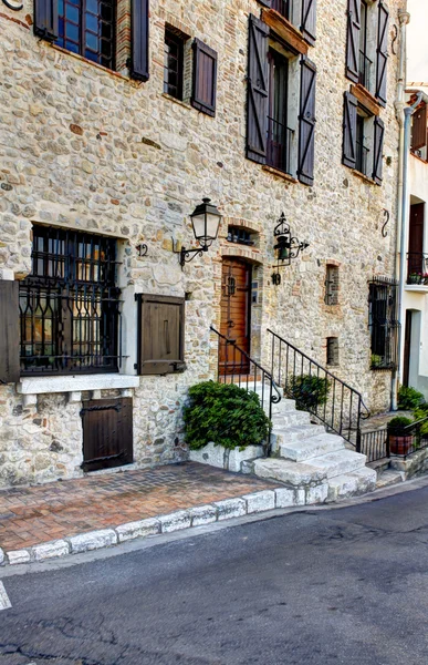 Antibes, french street with a stone beautiful house — Stock Photo, Image