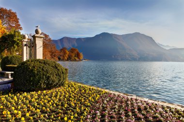 Lake lugano gates ve park, İsviçre.