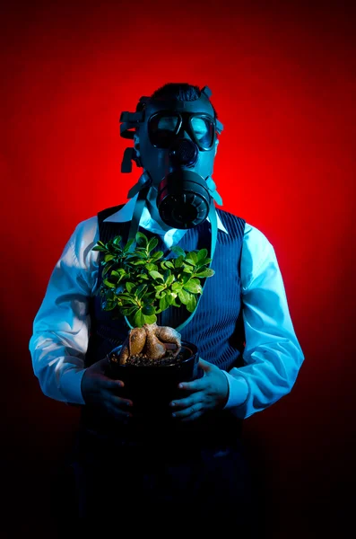 Człowiek z maski gazowe — Zdjęcie stockowe