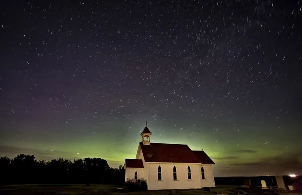 Igreja Noturna Northern Lights — Fotografia de Stock