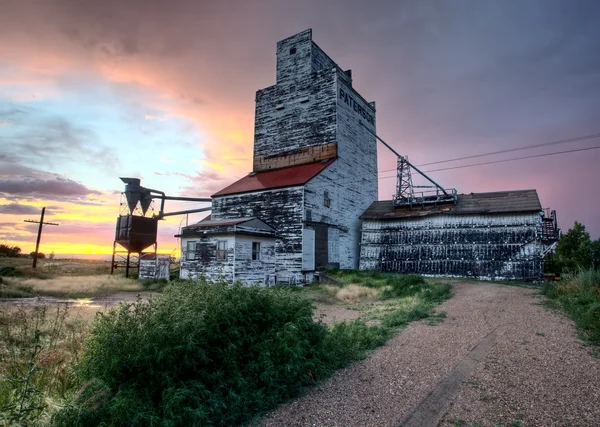 Ascensore grano Saskatchewan — Foto Stock