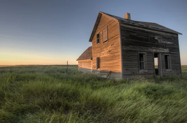 Çiftlik evi saskatchewan Kanada terk — Stok fotoğraf