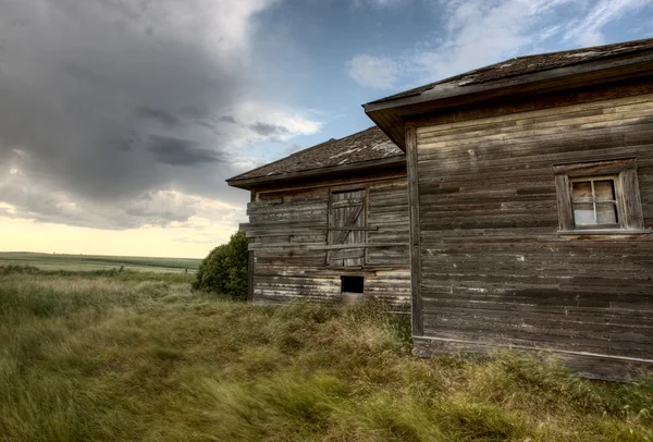 Aufgelassenes Bauernhaus saskatchewan canada — Stockfoto