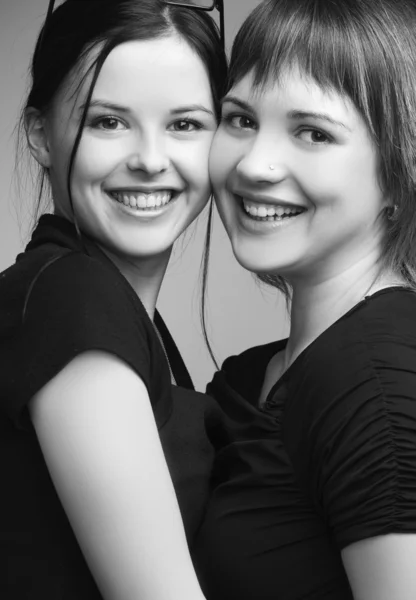 Two beautiful girls, best friends — Stock Photo, Image