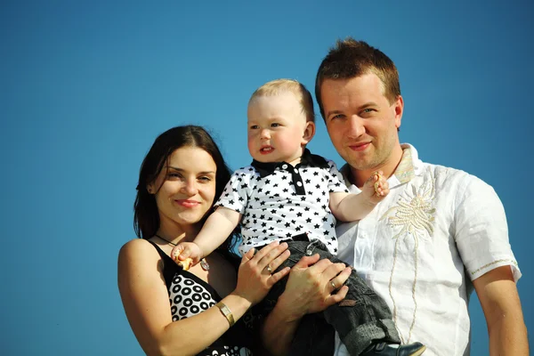 Happy family in sky — Stock Photo, Image