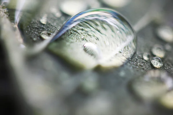 Gota de água macro — Fotografia de Stock