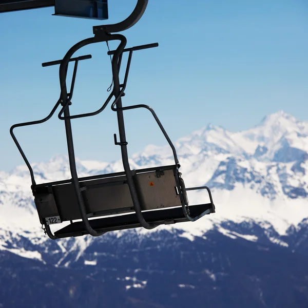 엘리베이터 스키 — 스톡 사진