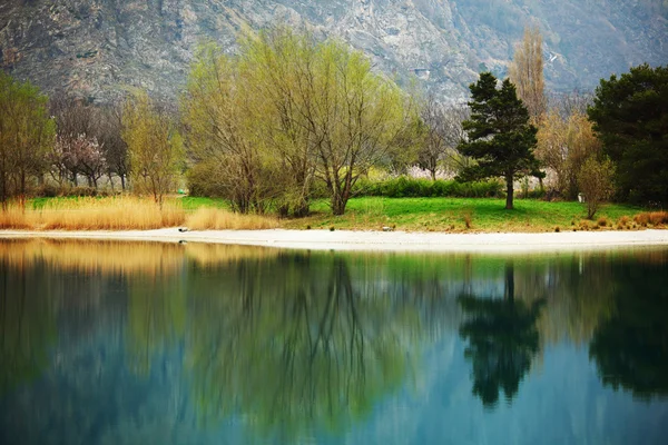 Lacul muntos — Fotografie, imagine de stoc